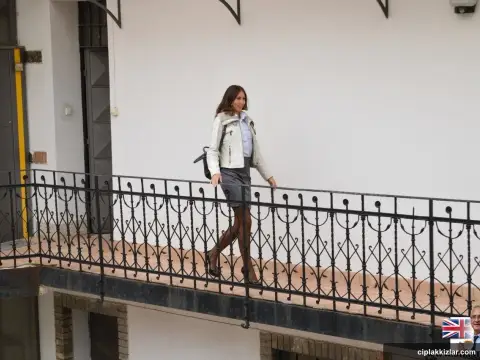 Çıplak Kızlar